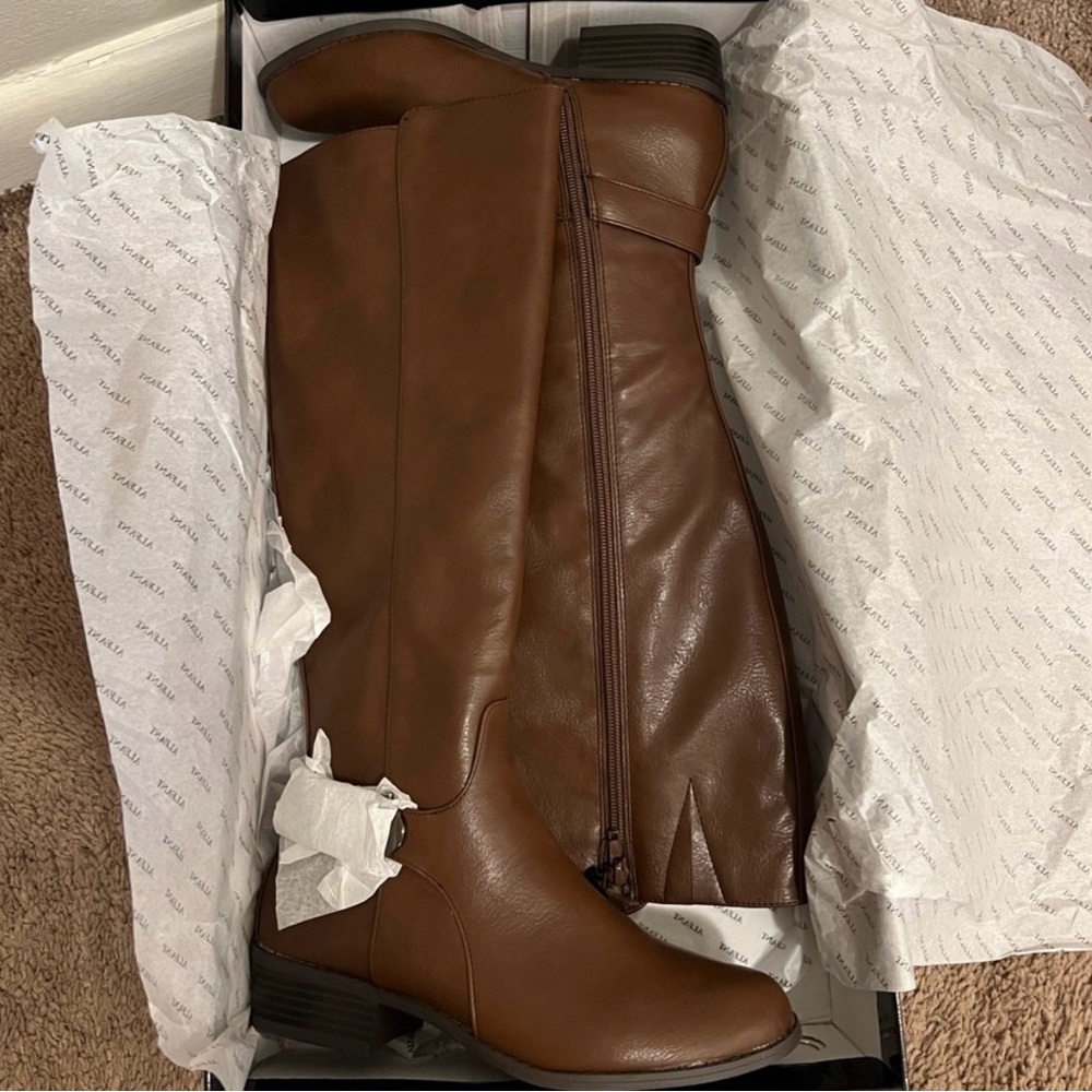 ALFANI Brown Boots Size 6.5 NEW - Picture 2 of 9